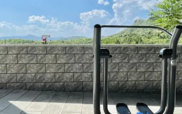 Residence with mountain villa (Beijing Gubei store)