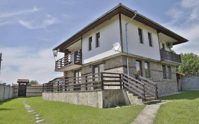 Отель Guest House Yunets Болгария, Аврен - отзывы, цены и фото номеров - забронировать отель Guest House Yunets онлайн вид на фасад