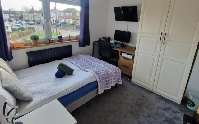 Seaside Escape in Deal, Cozy 2 Bedroom