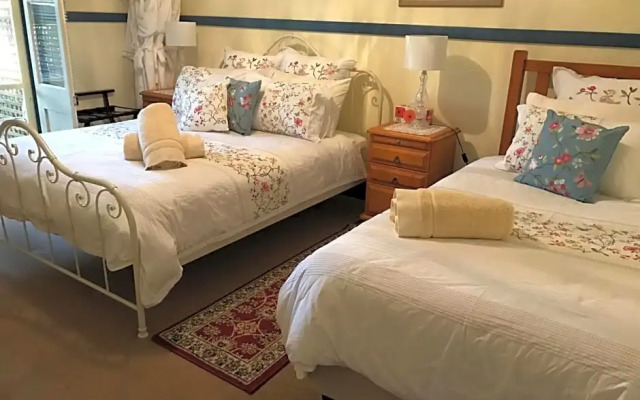 Guest House on Hyde