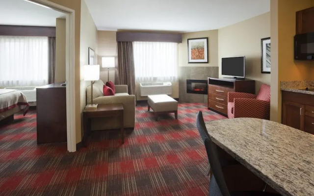 Gateway Park Hotel and Suites