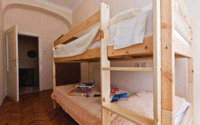 Apartment Nadalina 1072