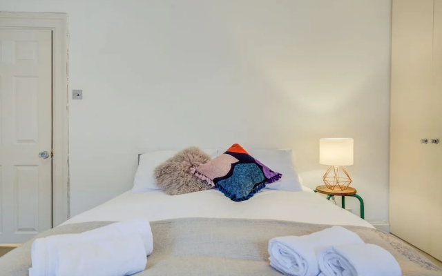Kings Road Apartment