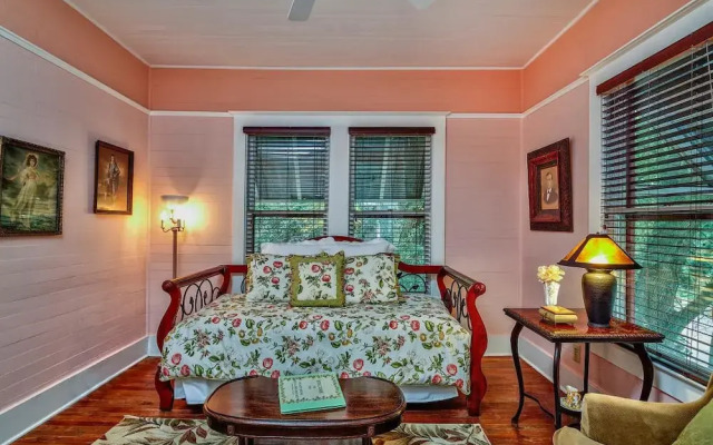 Grady House