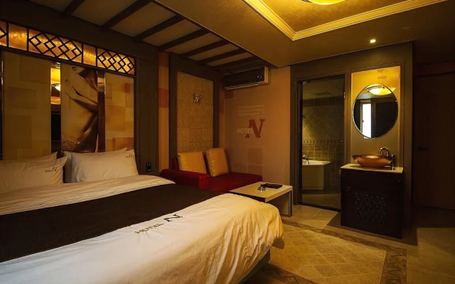 Motel N