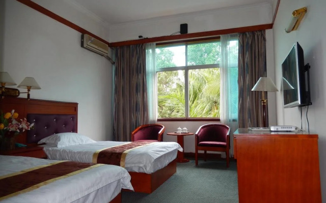 Xishuangbanna Jingyong Hotel