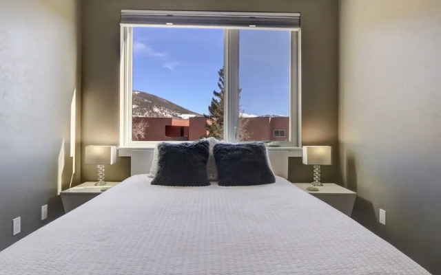 Sail Lofts 205 2 Bedroom Condo