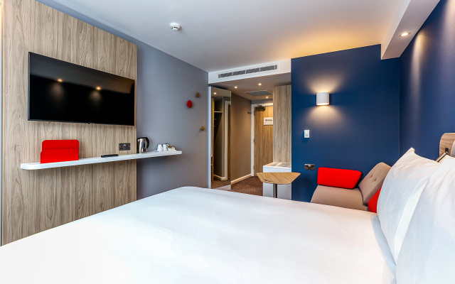Holiday Inn Express Bicester by IHG