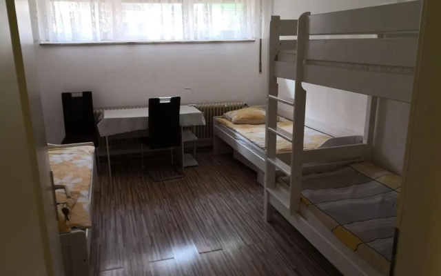 3 Monteurzimmer als Wohngemeinschaft zur Selbstversorgung