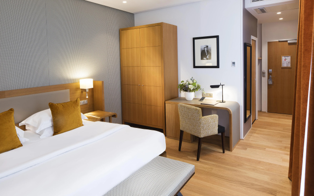 Hotel Le Six