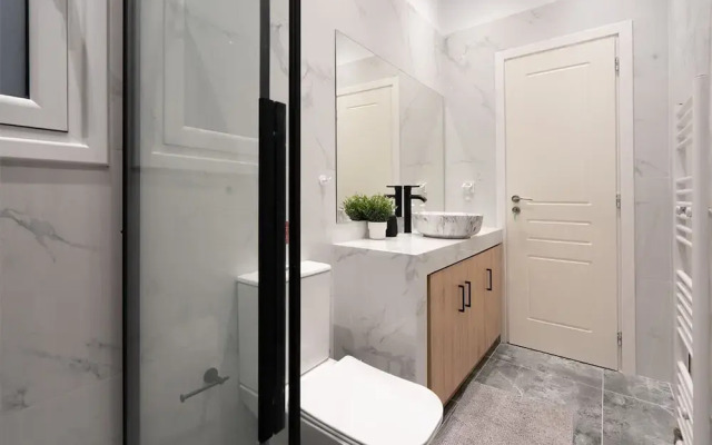 LIV - Cozy Urban Apartment in Pagrati