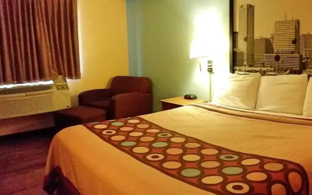 Super 8 Motel - Baltimore Essex Area