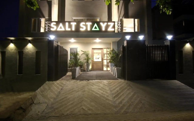Saltstayz Select - Golf Course Road & Sector 27