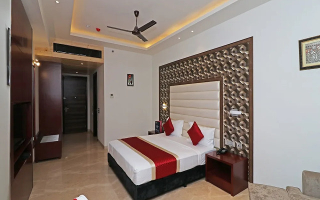 OYO 12464 Hotel C Pearls