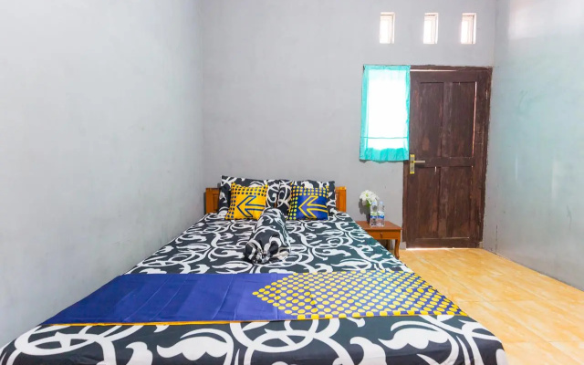 SPOT ON 1746 Putri Kuning Residence