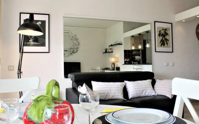 Appartement Villeneuve-Loubet, 2 pièces, 4 personnes - FR-1-252A-82