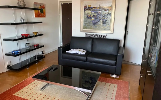 Charming Apartment Near Montparnasse