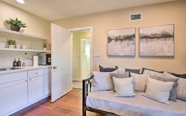 Los Angeles Suite ~ 7 Mi to Venice Beach!