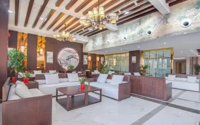 Taihu Lake Traditional Water Town Inn