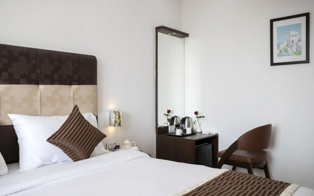 Hotel Sairaj Beach Resort