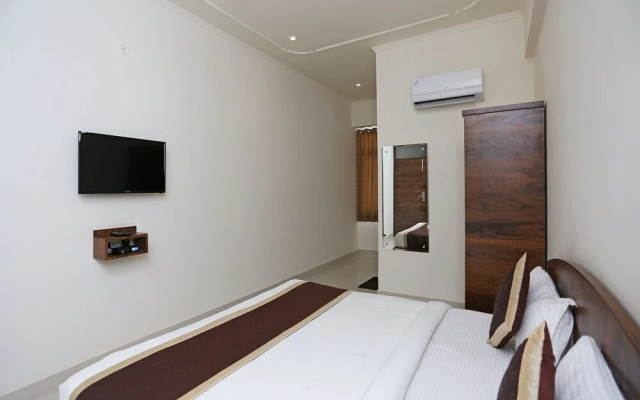 Hotel Shiv Palace