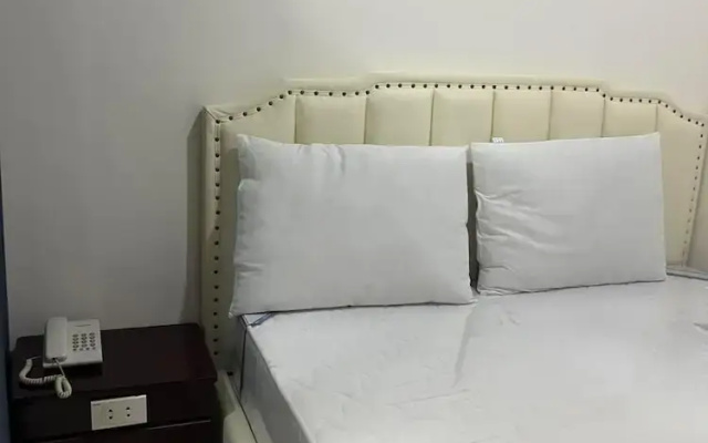 Motel Mys Dung as  Motel Lavie