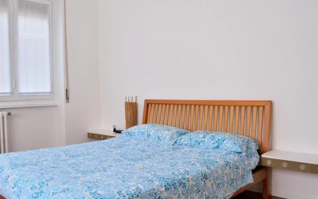 Italian Artists Flat