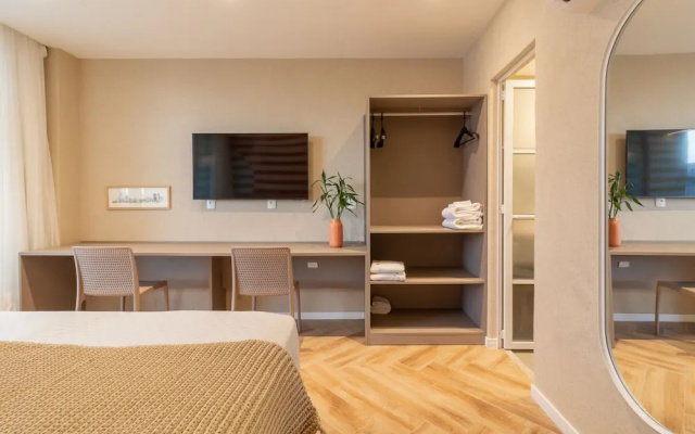 Sea View and Balcony With Bathtub Q12