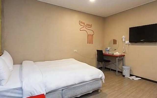 Baoshan Hotel