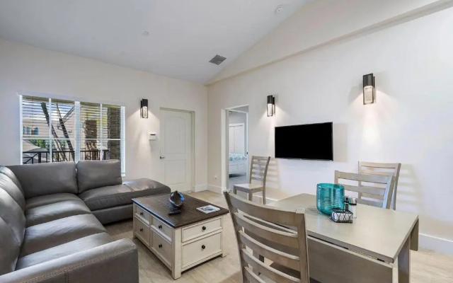 Bermuda Bungalows (Tropical Island Getaway)