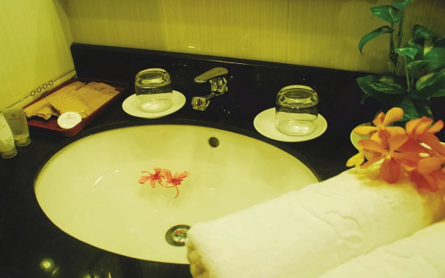 Hau Giang Hotel
