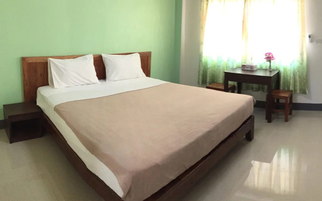 Rimfangkhong Hotel