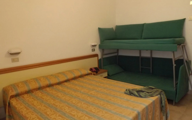 Hotel Thea