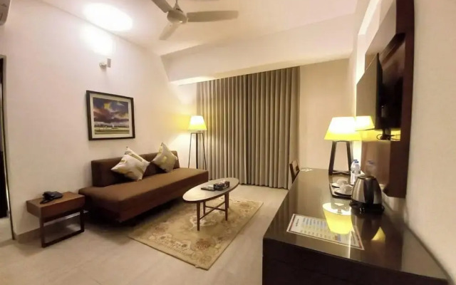 Royal Pearl Suites