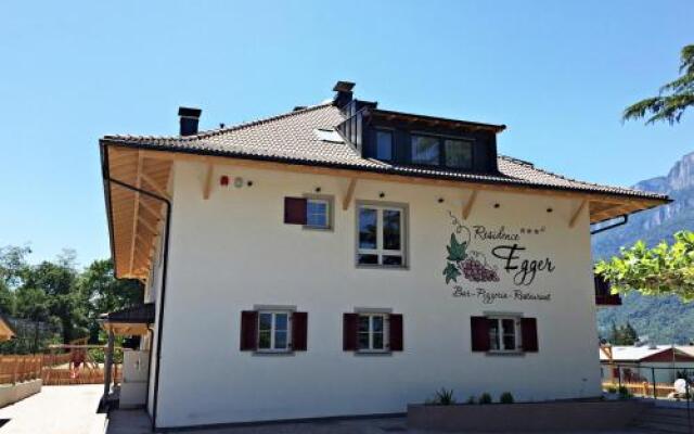 Отель Residence Egger Терлано вид на фасад