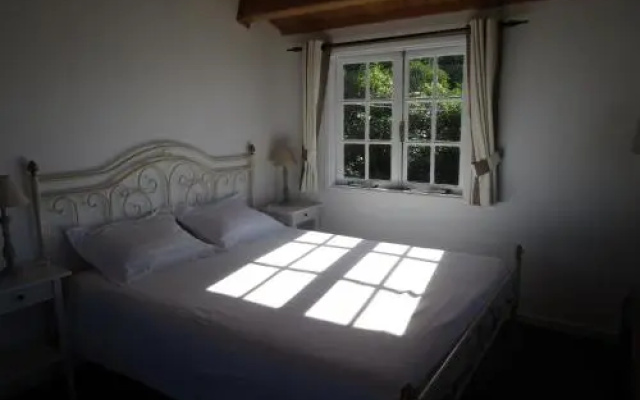 Vila Holanda Bed & Breakfast