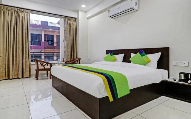 Treebo Trend Kamron Regency Sector 80