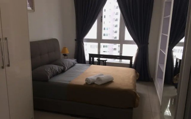 City Living with Panaromic Bay View @ Danga Bay