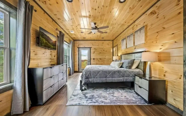 Smoky Top Cabin