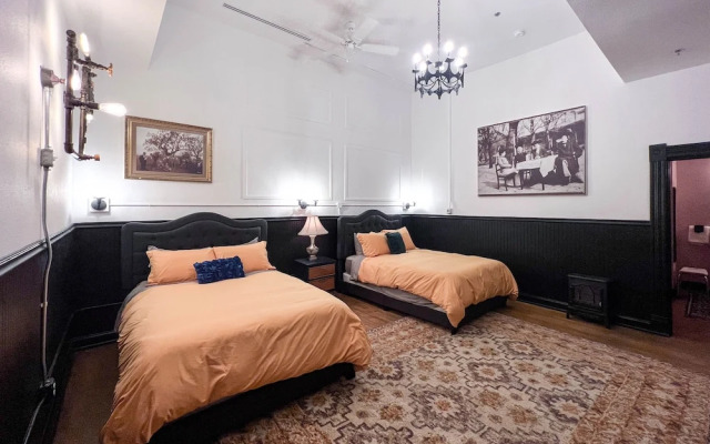 The Oliver Inn | Duluth Hotel Near Canal Park