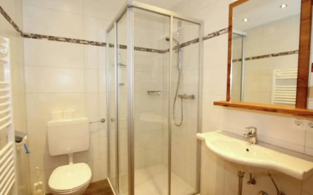 Spacious Apartment With Garden in Tyrol