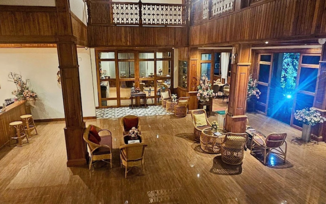 Kum-Chan House Hotel