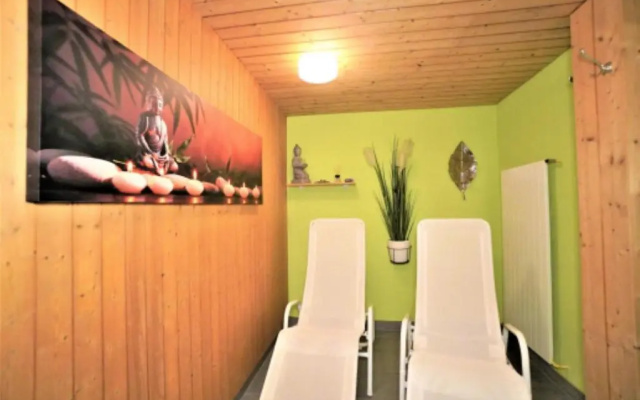 Lovely 1-bedroom vacation studio apartment with pool and sauna