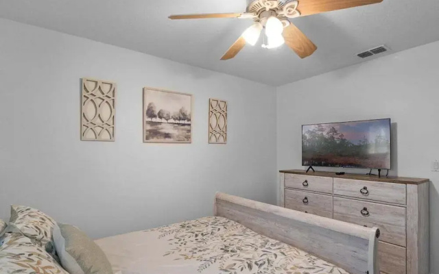 15730 BAY Vista Drive Clermont, 4bed