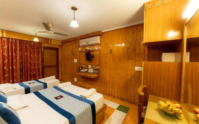 Dandoo Lake Resort
