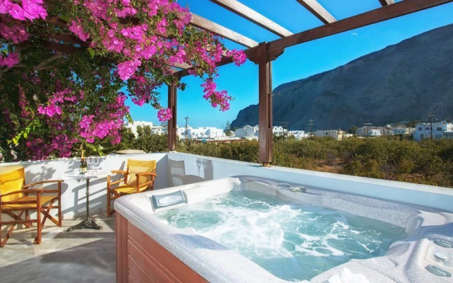 Black Sand Apartments Santorini