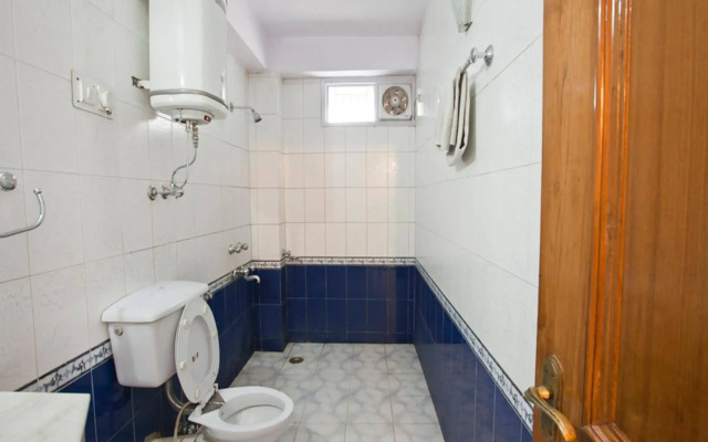 OYO 10692 Hotel Shubham