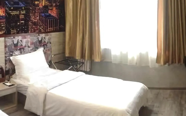 Pai Hotel (Puyang Daqing Road store)