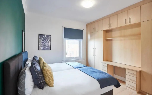 Host Stay Dane Road