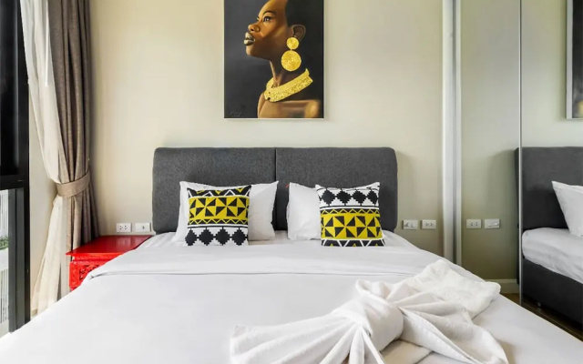 Diamond Condominium By Alexanders